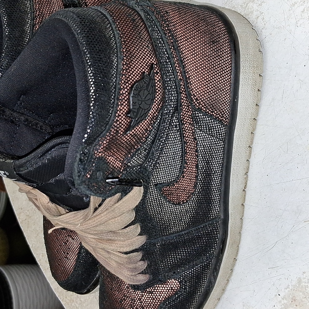 Jordans - Picture 3 of 8